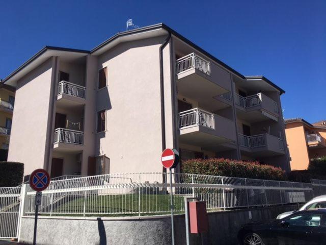 Monolocale A Peschiera Del Garda Vista Lago Apartamento Exterior foto